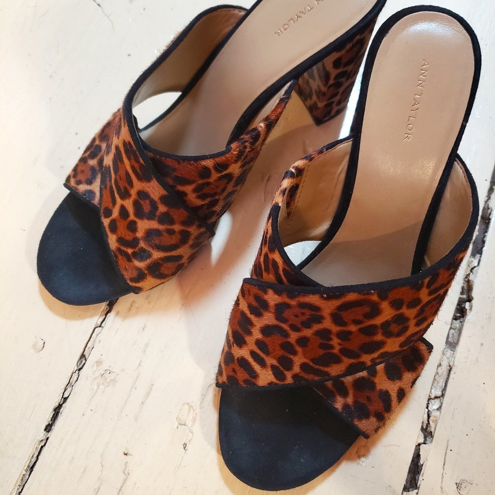 Ann Taylor Block Heel Leopard Print Calf Hair Leather Size 9